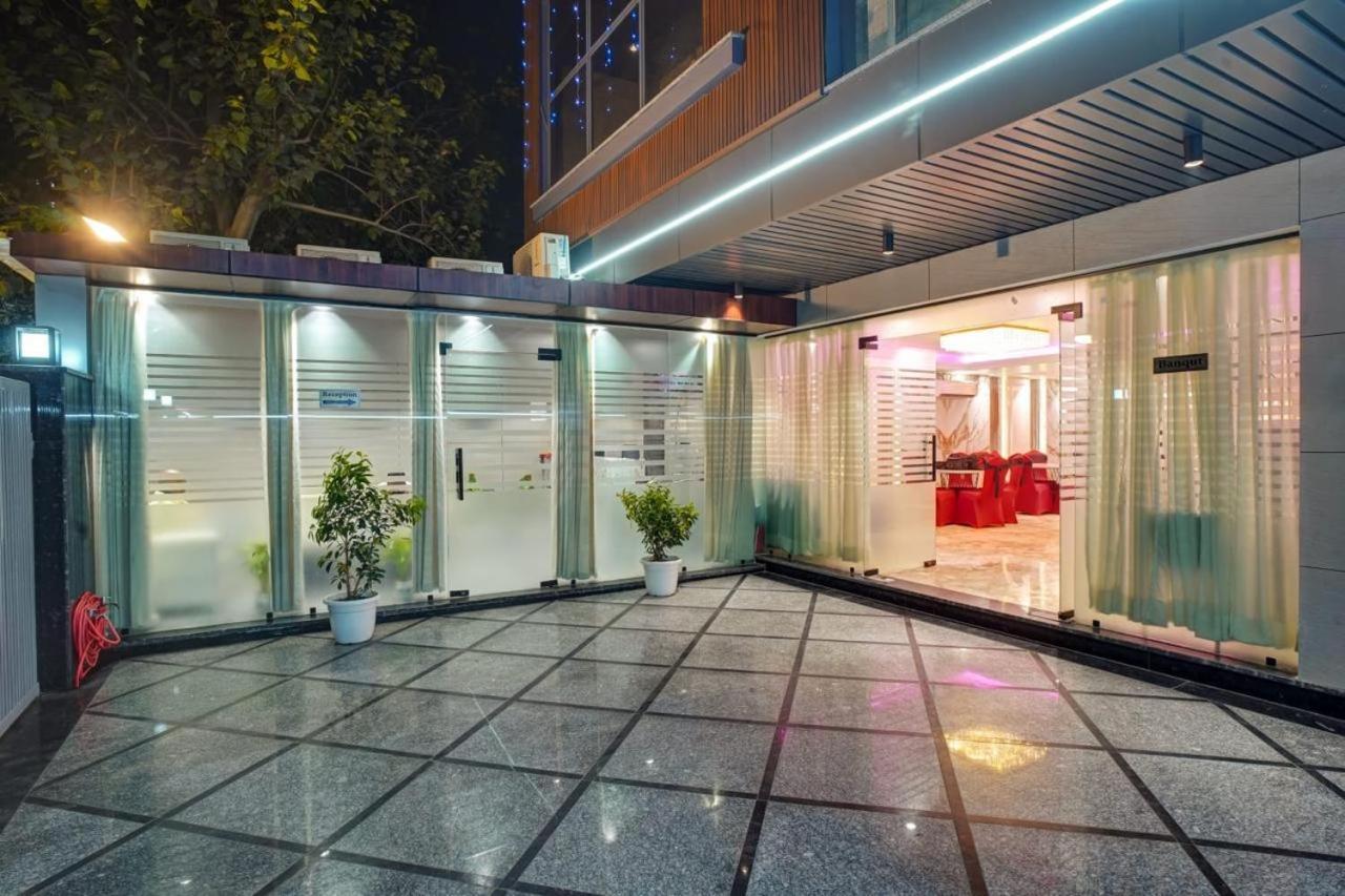 Hotel Elite Grand Near Kailash Hospital نويدا المظهر الخارجي الصورة